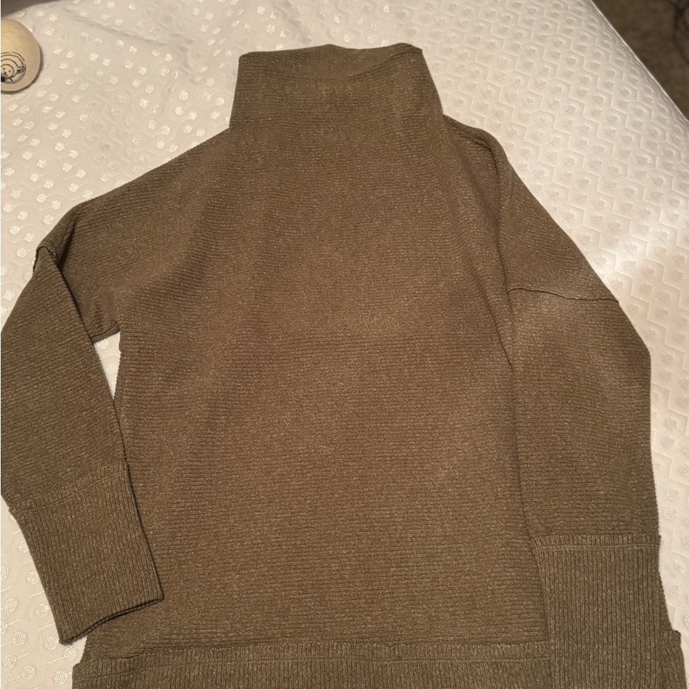 Cozy Green Turtleneck Sweater